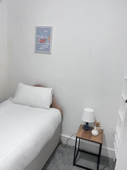 Spacious 3 Bed Flat - Beach Nearby - No Petsサウスエンド・オン・シー エクステリア 写真