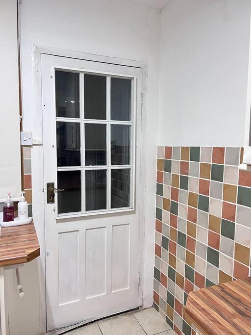 Spacious 3 Bed Flat - Beach Nearby - No Petsサウスエンド・オン・シー エクステリア 写真